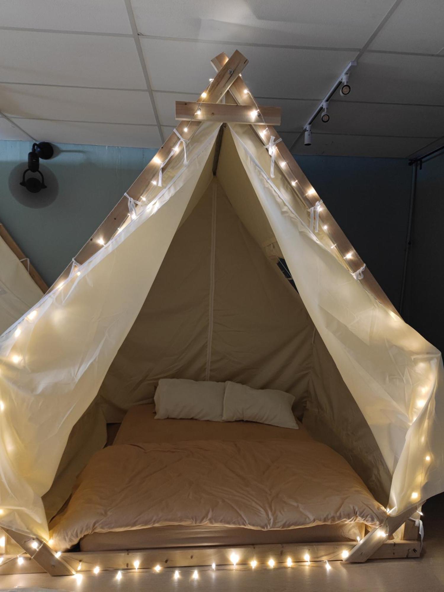 Holiday home Penang Indoor Ktv Tent Romantic Up To 6 Pax Netflix Youtube Playstation Jelutong