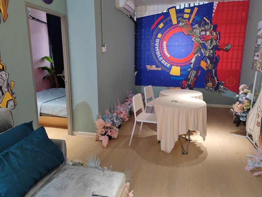 Penang Indoor Ktv Tent Romantic Up To 6 Pax Netflix Youtube Playstation Holiday home