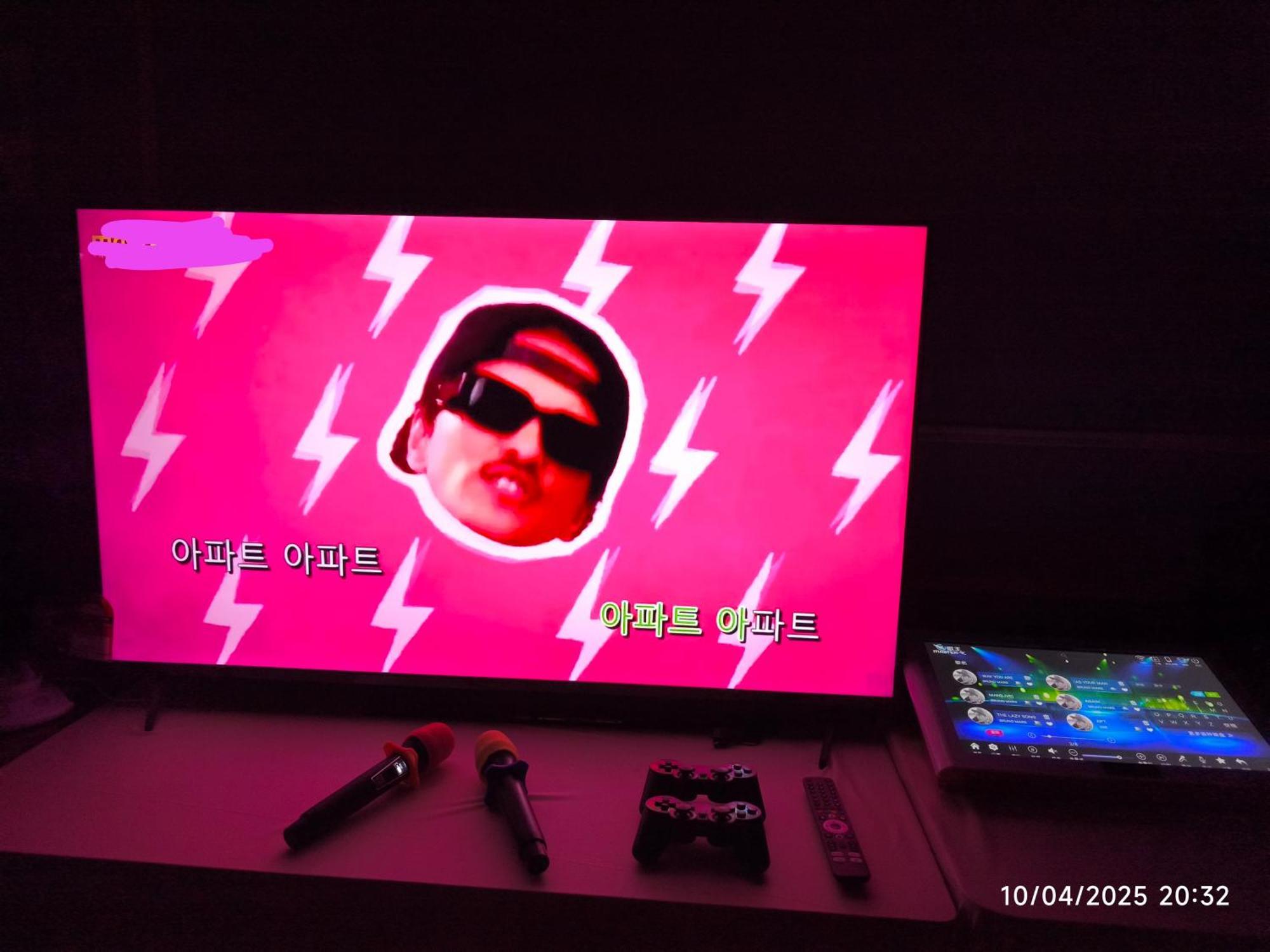 Penang Indoor Ktv Tent Romantic Up To 6 Pax Netflix Youtube Playstation Holiday home *